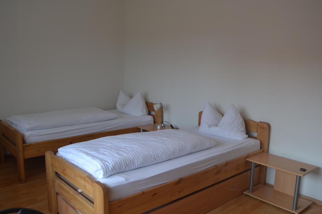 Gasthaus Gastehaus Sebastian Erding Zimmer foto