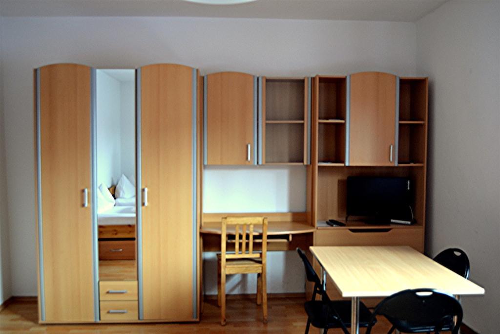 Gasthaus Gastehaus Sebastian Erding Zimmer foto